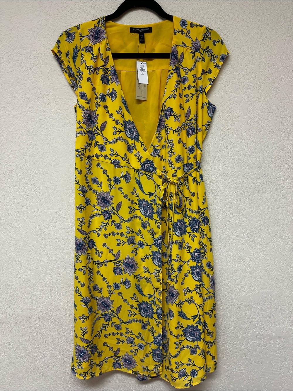 Banana Republic NWT Yellow Floral Midi Dress size 6